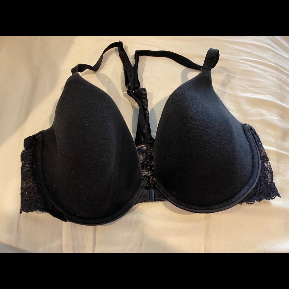 Black lines front clasp bra